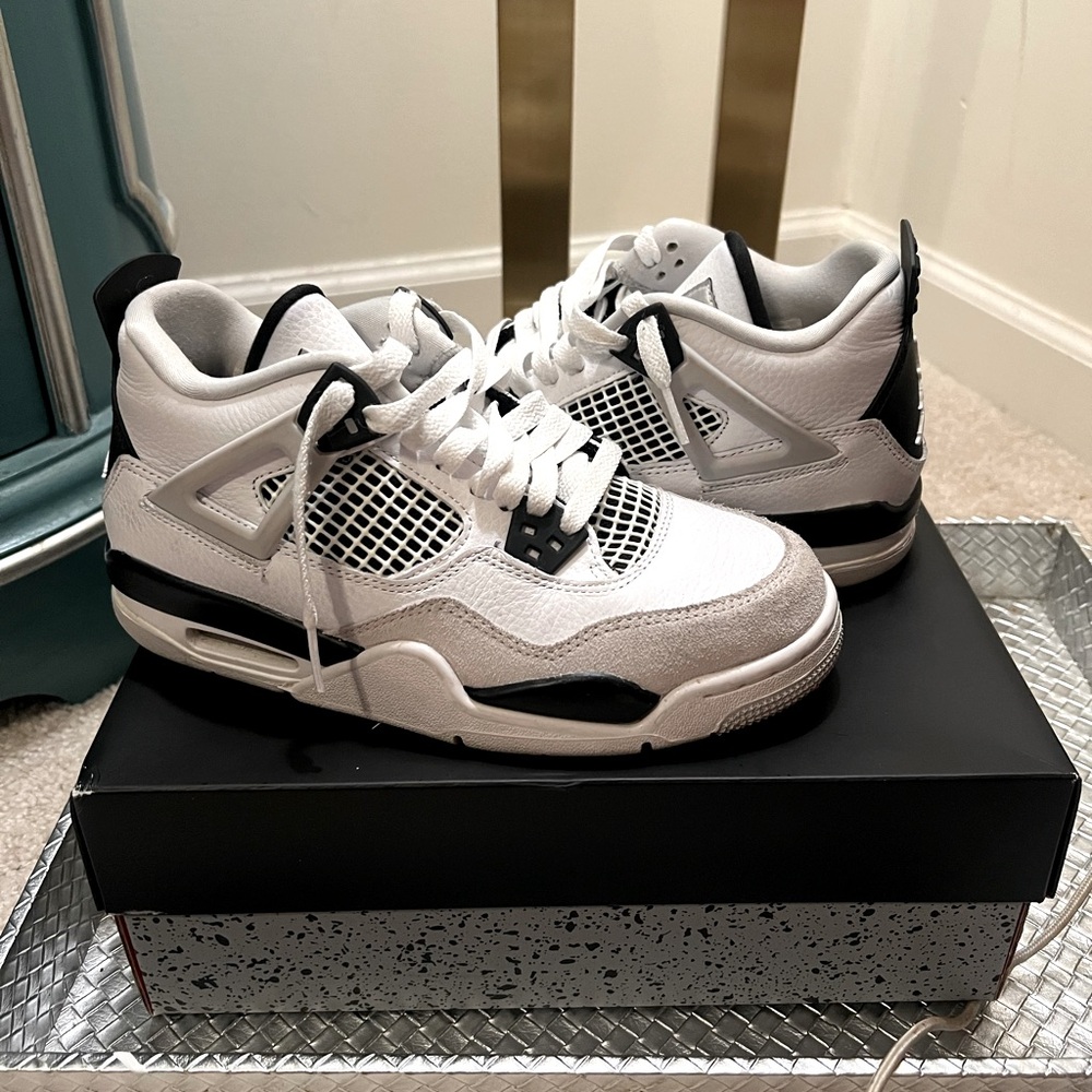 Military Black Jordan 4’s, 5Y